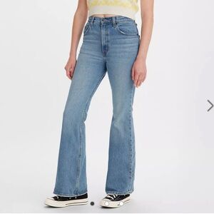 Levi’s 70’s High Rise Flare Women’s Jeans Size 26 x 30